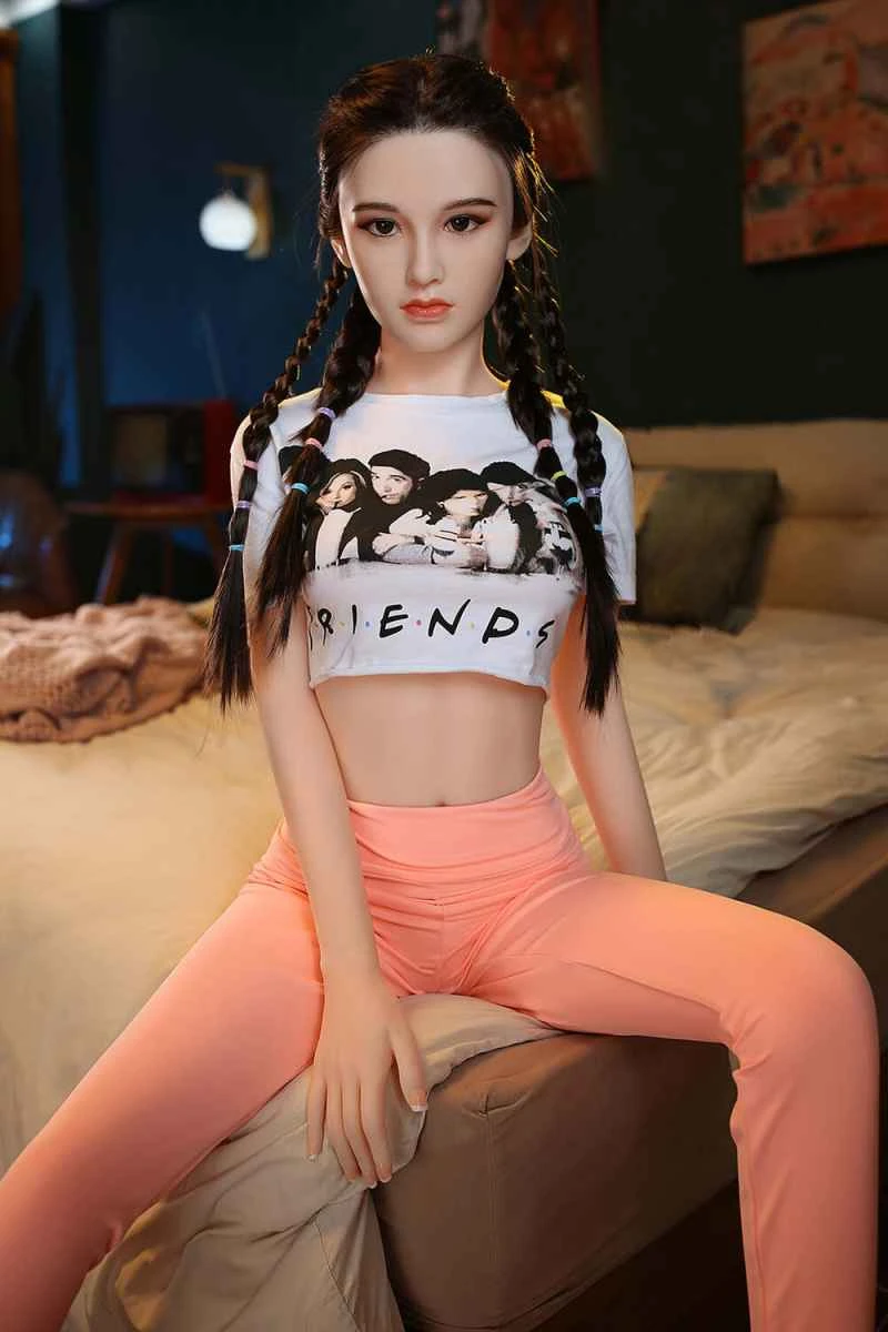 160cm/5ft3 B-cup TPE Sex Doll Review: Xylia by SY Doll - In Stock for US Customers