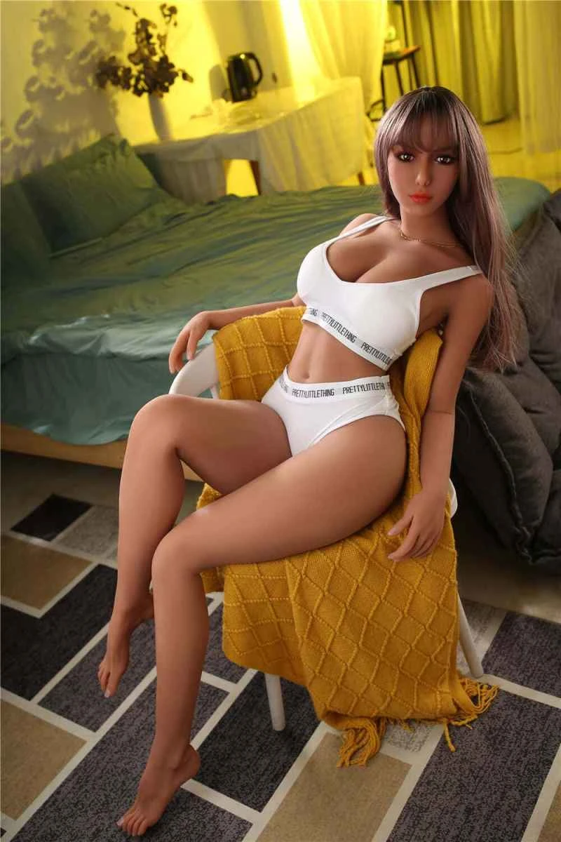 Irontech Doll's Bernie: A Comprehensive Review of the 164cm/5ft5 H-cup TPE Sex Doll