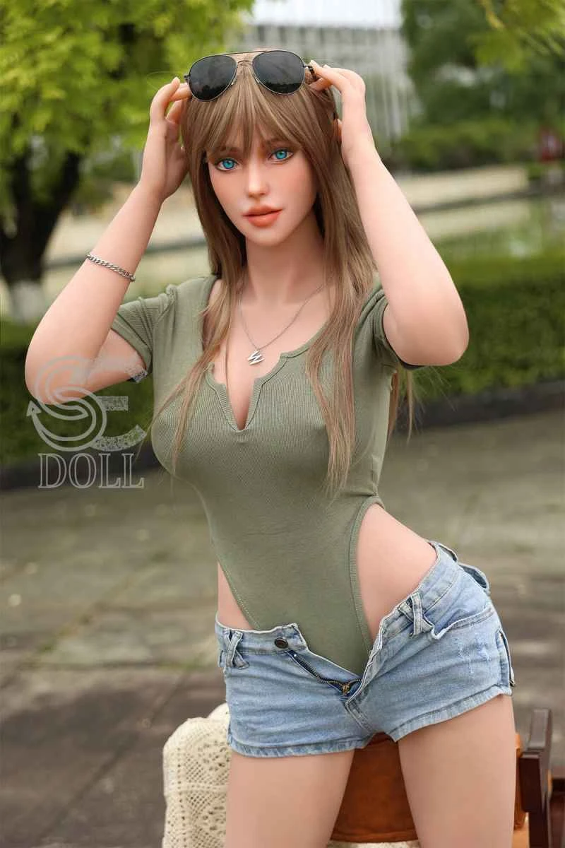 168cm/5ft6 F-cup TPE Sex Doll Vicky.G by SEDOLL: A Comprehensive Review