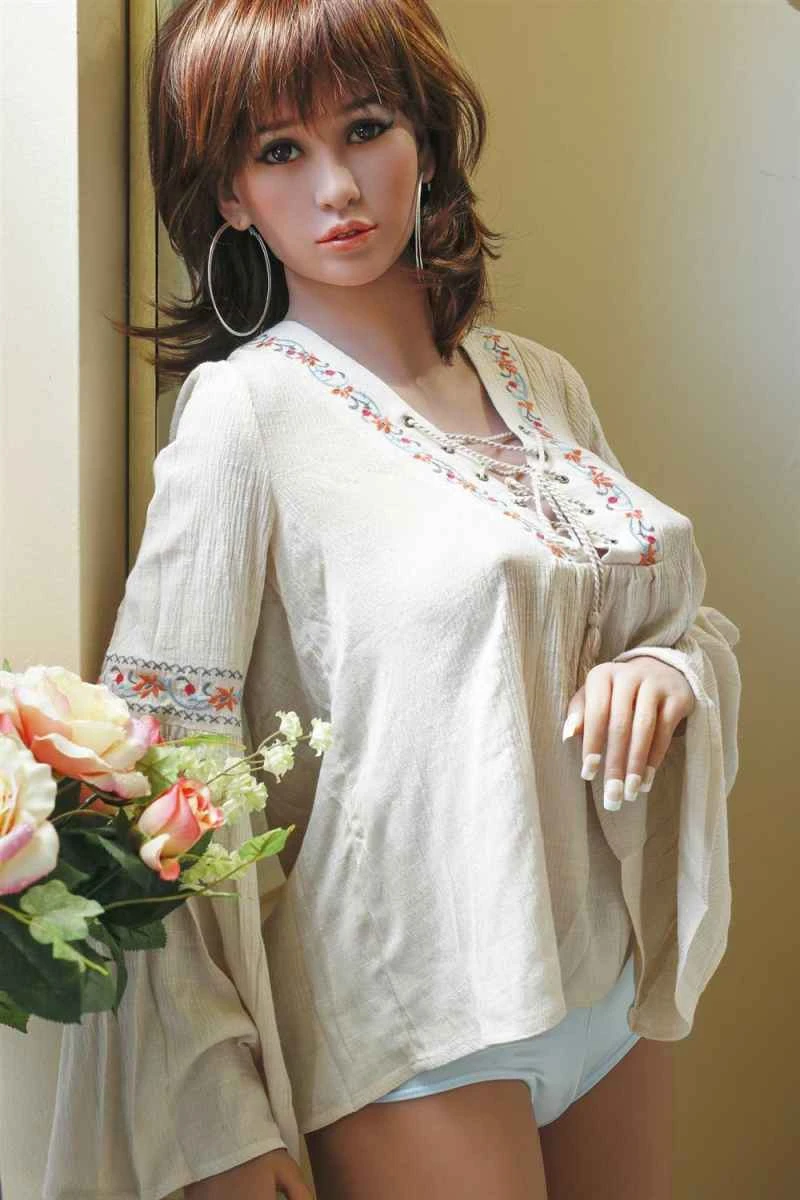 155cm/5ft1 H-cup TPE Sex Doll Review: Yelena by YL Doll