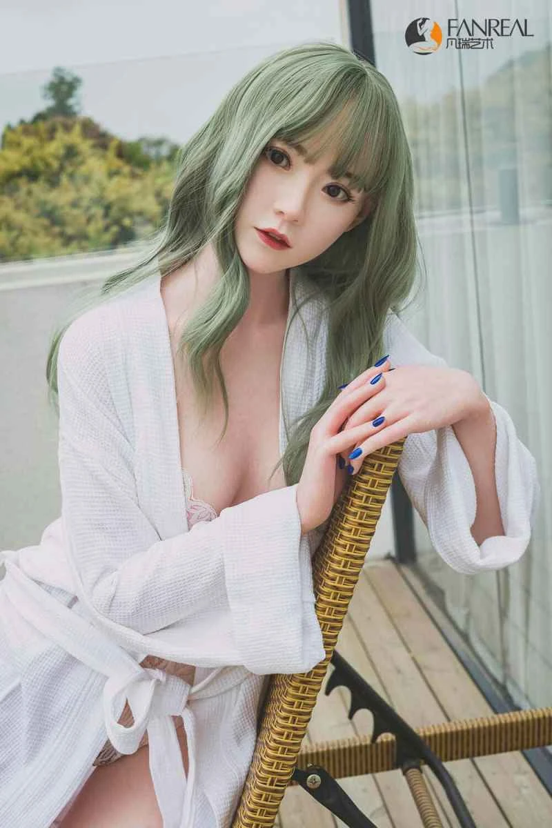 158cm/5ft2 C-cup Silicone Sex Doll Qian by FanReal Doll: A Comprehensive Review