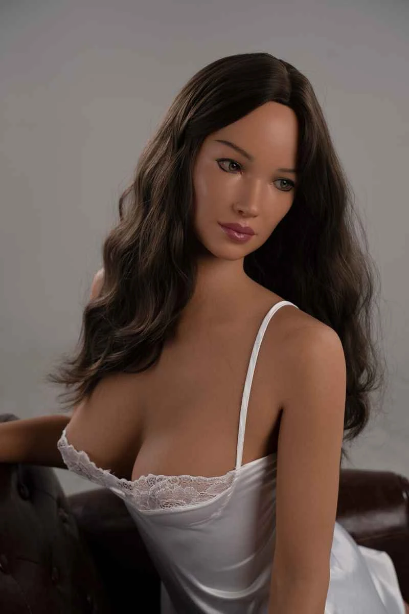 170cm/5ft7 C-cup Silicone Sex Doll Review - Neytiri by Zelex Doll