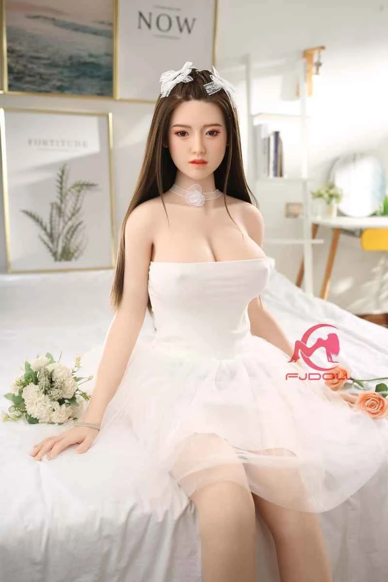 168cm/5ft6 E-cup Silicone Sex Doll Review: Meet Rita from FJ Doll