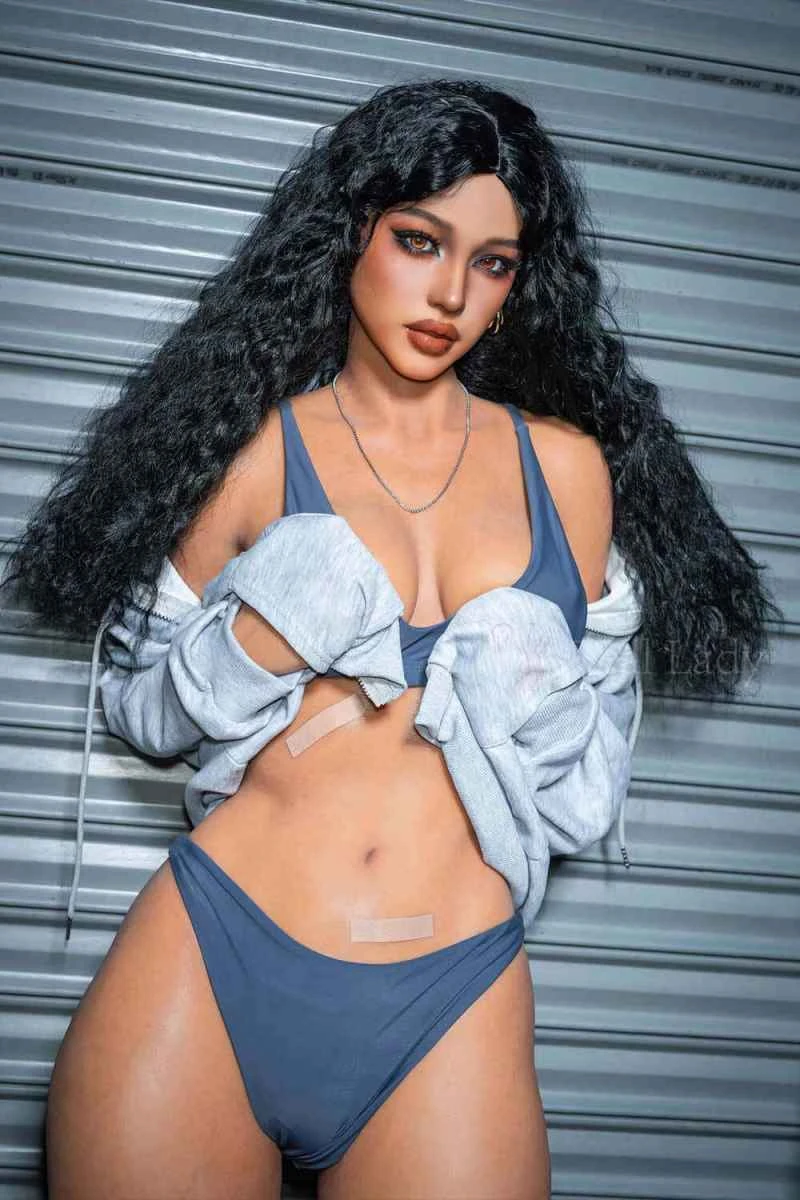 170cm/5ft7 D-cup Silicone Sex Doll Leixi Review - Real Lady Doll Experience