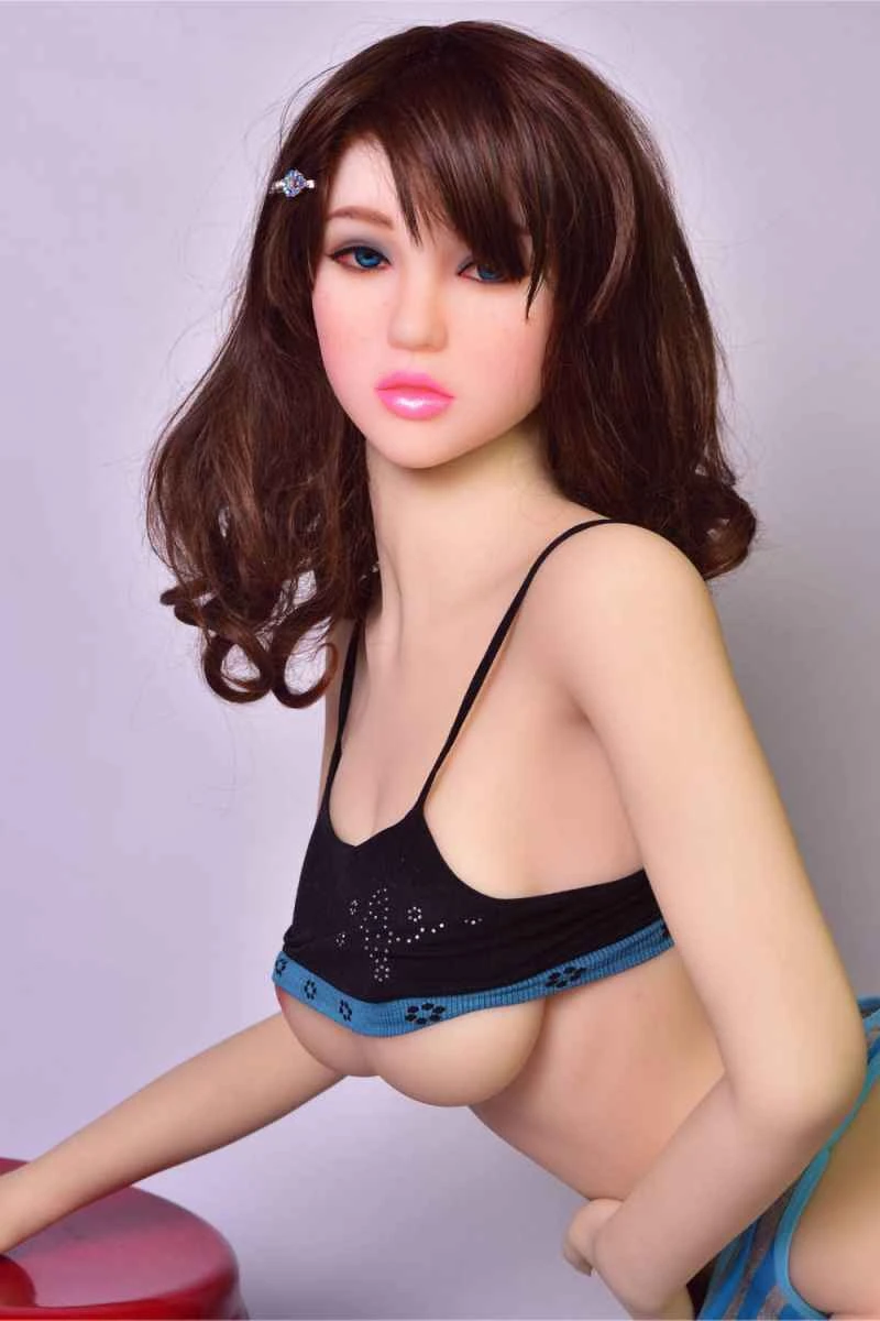 In-Depth Review: Nicole, the 155cm/5ft1 G-cup TPE Sex Doll by Doll4ever