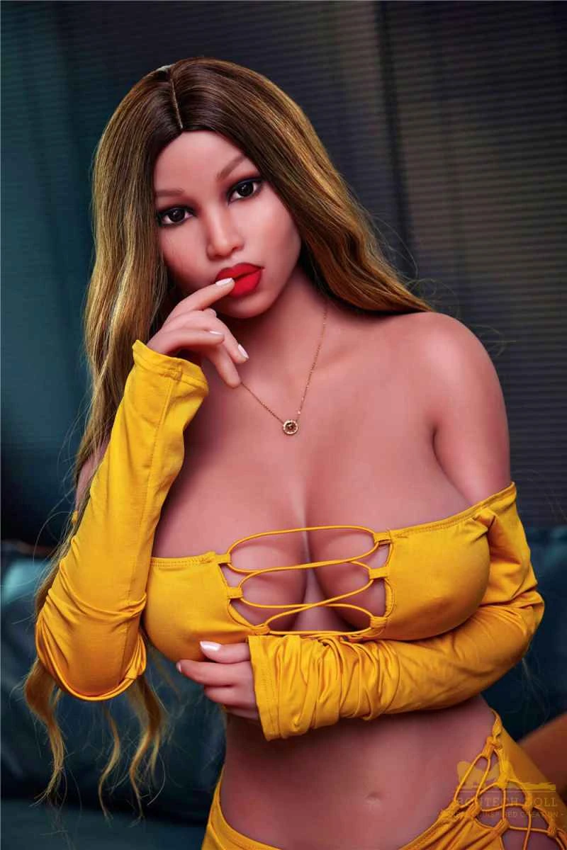 161cm/5ft3 G-cup TPE Sex Doll Review: Lola by Irontech Doll