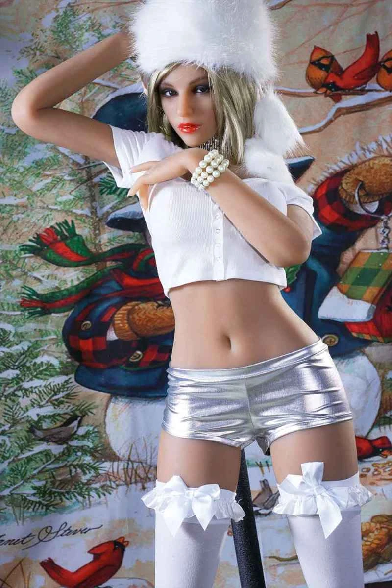 In-Depth Review: 155cm/5ft1 G-cup TPE Sex Doll Victoria by Doll4ever