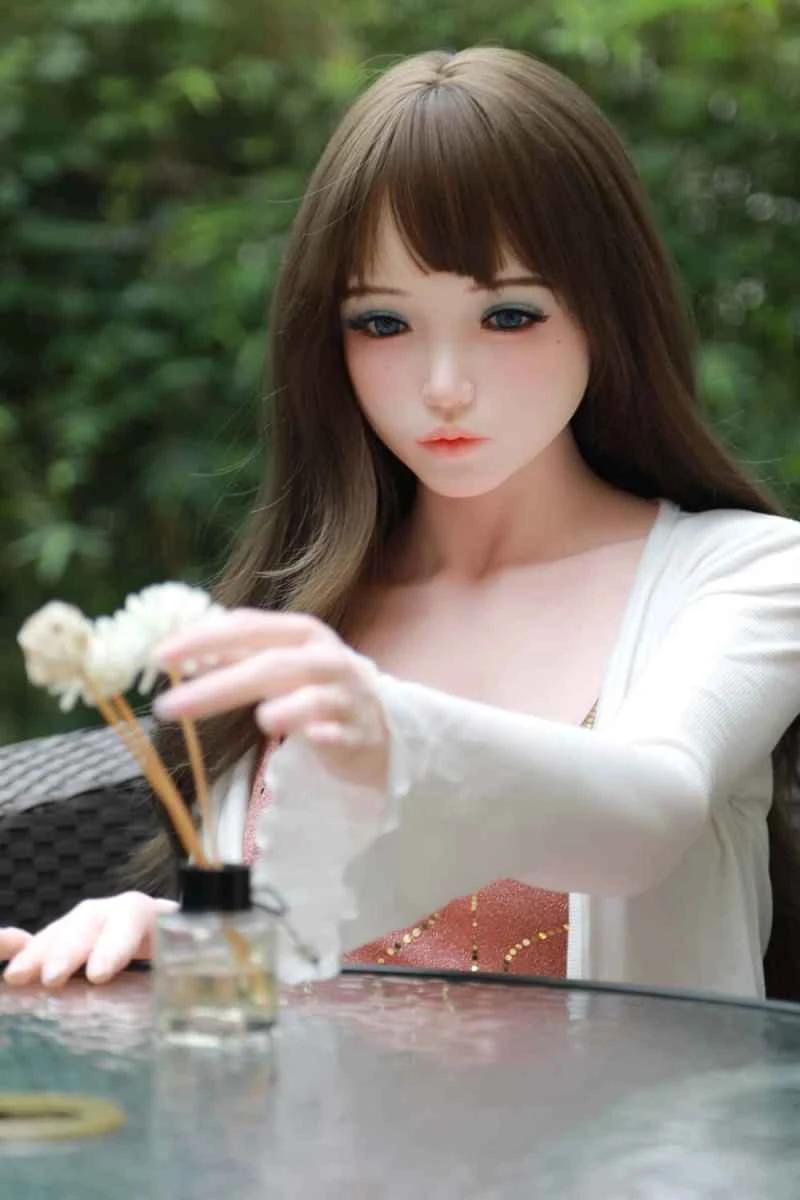 162cm/5ft4 C-cup Silicone Sex Doll Review - Zuoyi by BQ Doll