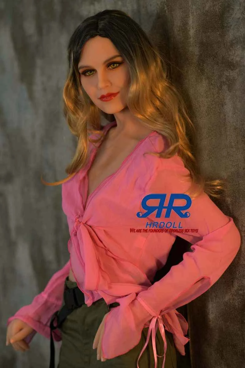 166cm/5ft5 A-cup TPE Sex Doll Review: Leila Malan by HR Doll