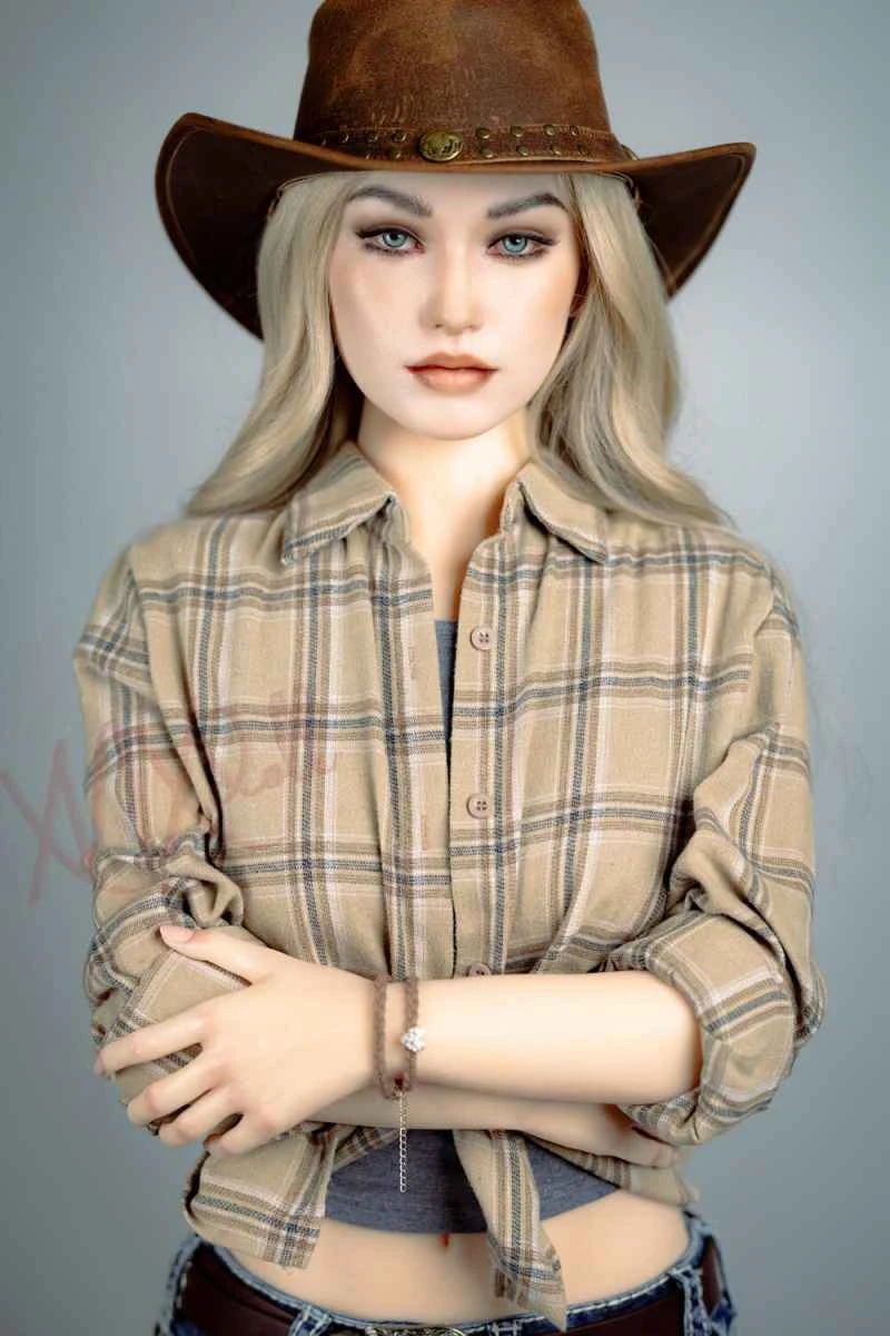 XNX Sino 160cm/5ft3 B-cup Silicone Sex Doll Review - Mag Wallis by Sino Doll