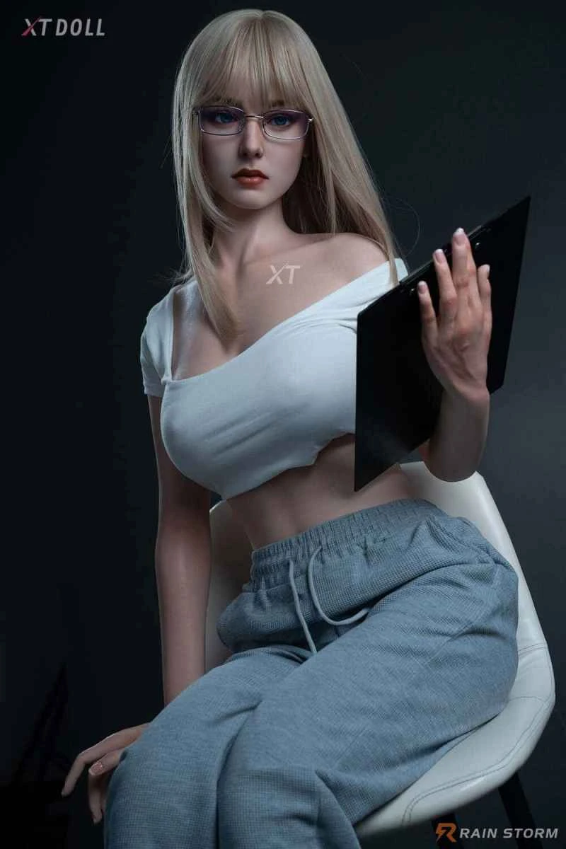 163cm/5ft4 F-cup Silicone Sex Doll Irina Review - XTDOLL
