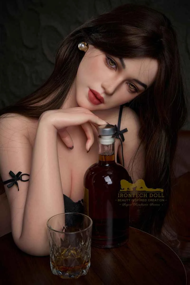 166cm/5ft5 C-cup Silicone Sex Doll Lexi Review - Irontech Doll