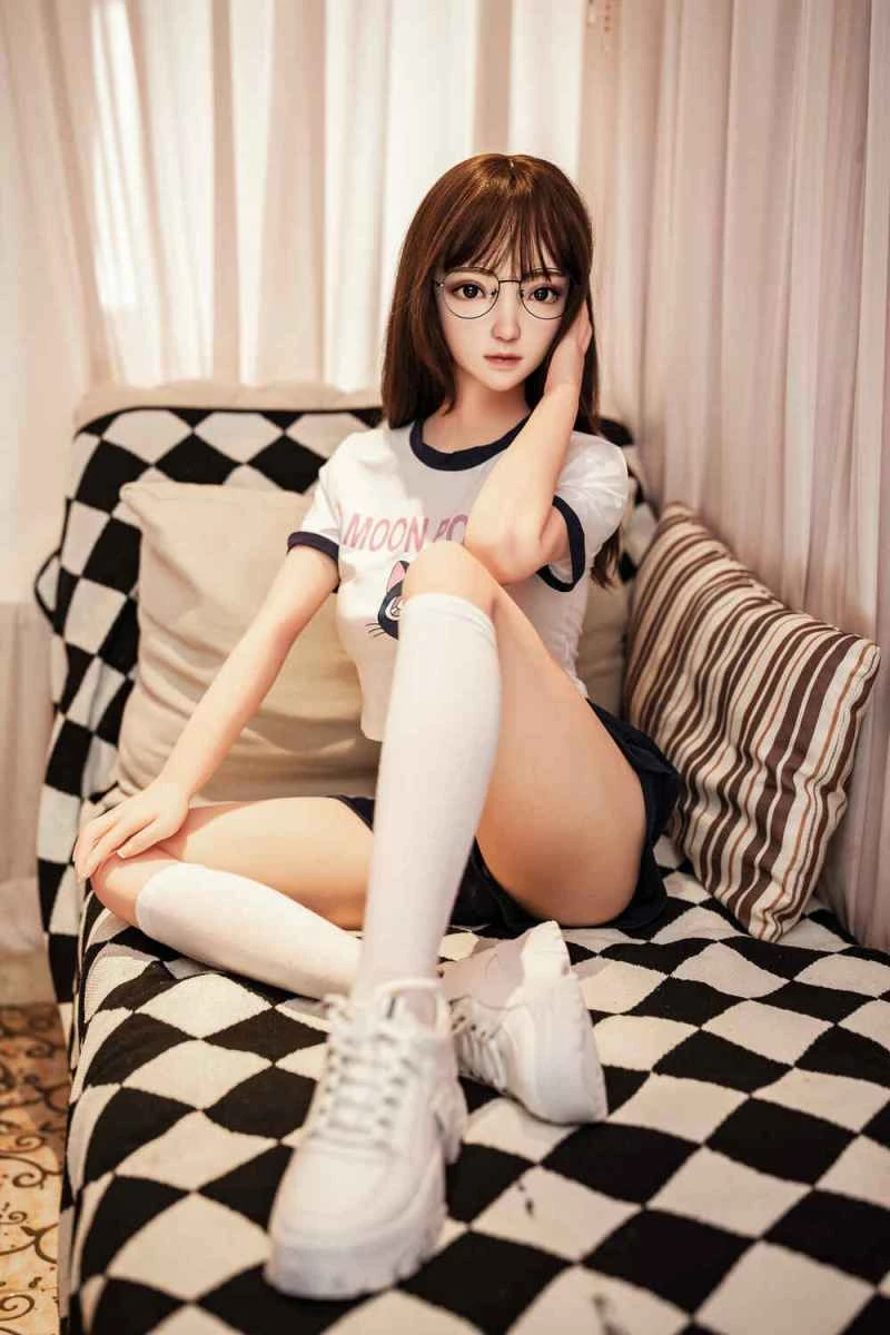 148cm/4ft10 C-cup Silicone Head Sex Doll Review - Annie by SHEDOLL