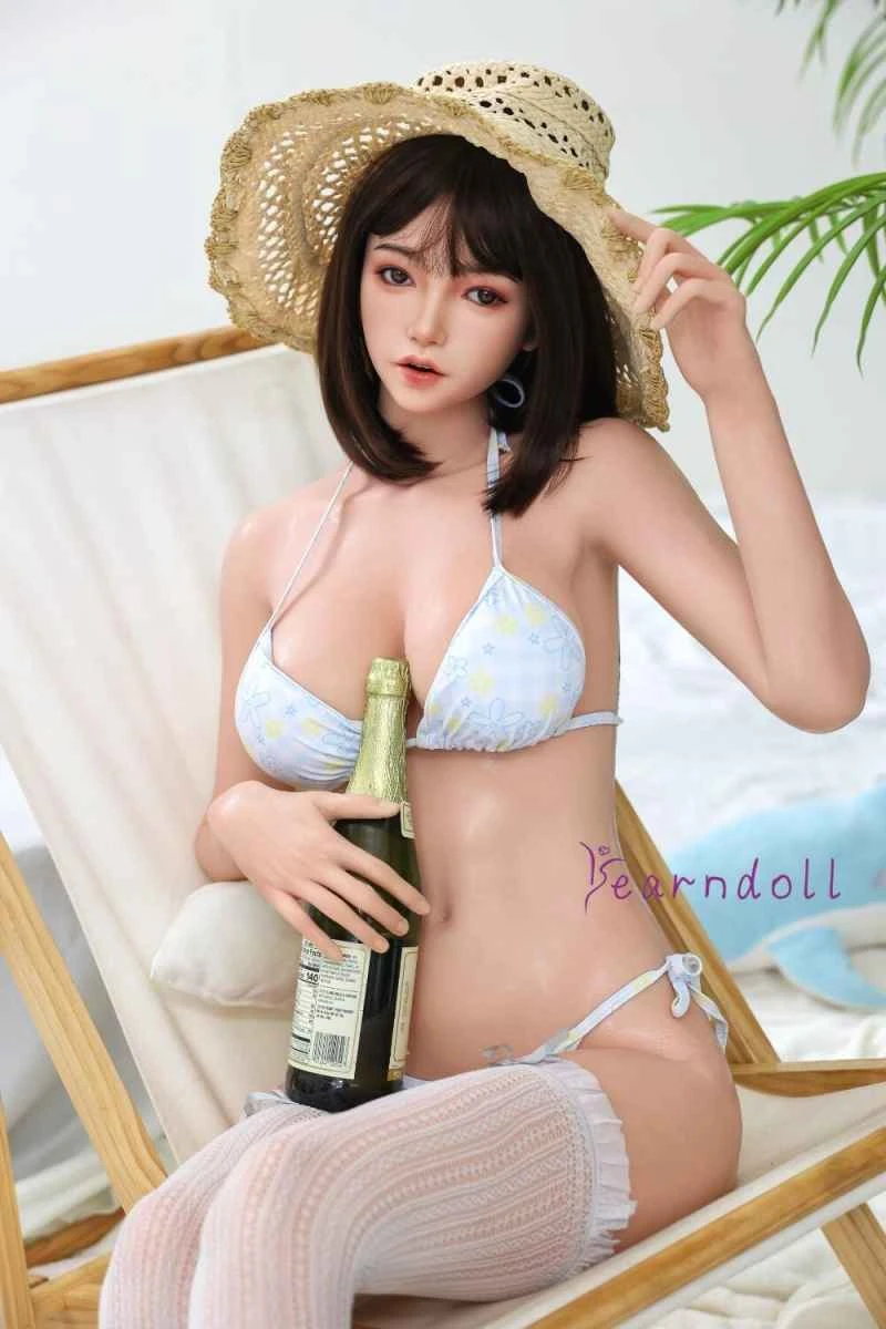158cm/5ft2 F-cup Silicone Sex Doll Manna: Real Skin Texture Review - YearnDoll