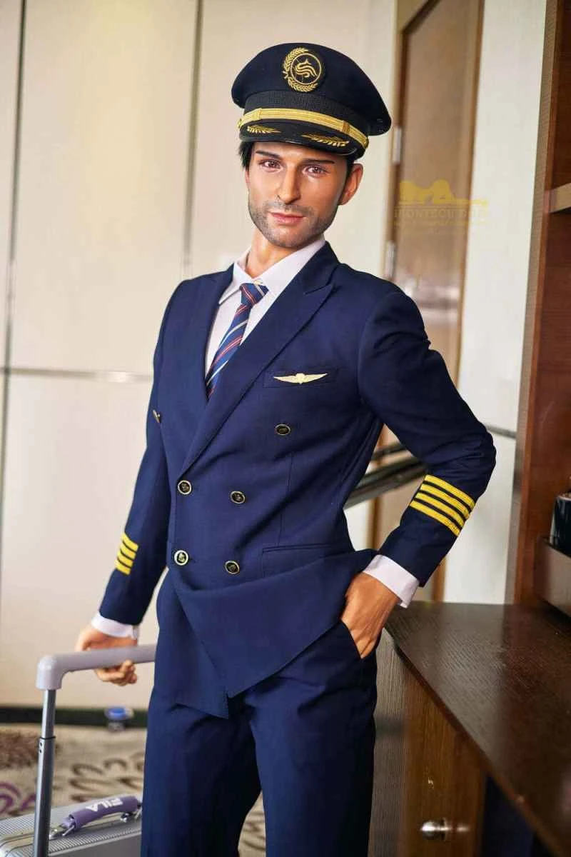 Irontech Doll's Lester: A Comprehensive Review of a 176cm/5ft9 Male Silicone Sex Doll