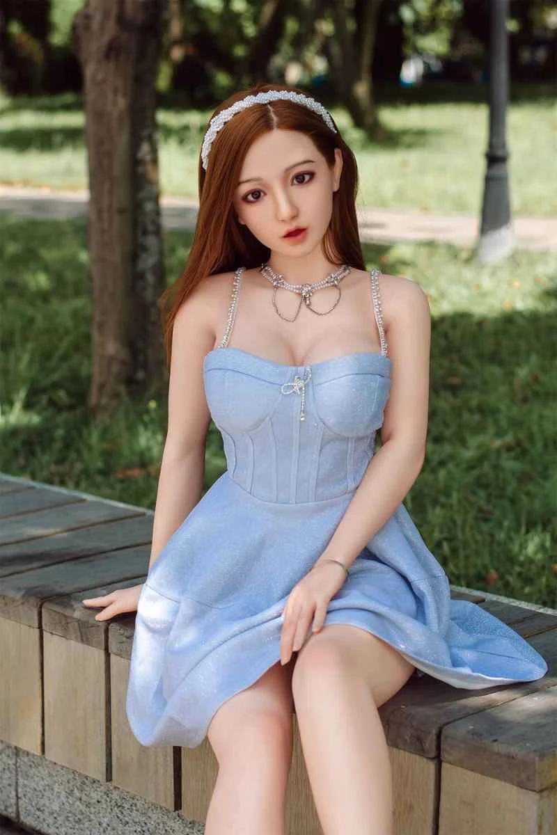 155cm/5ft1 C-cup Silicone Sex Doll Review: Meijia by YearnDoll