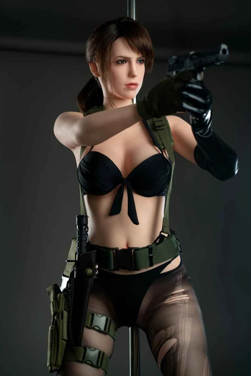 168cm/5ft6 E-cup Silicone Sex Doll Review: Quiet Model by GameLady Doll