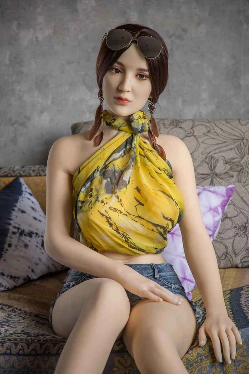 168cm/5ft6 H-cup TPE Sex Doll Zixuan by Qita Doll: A Comprehensive Review