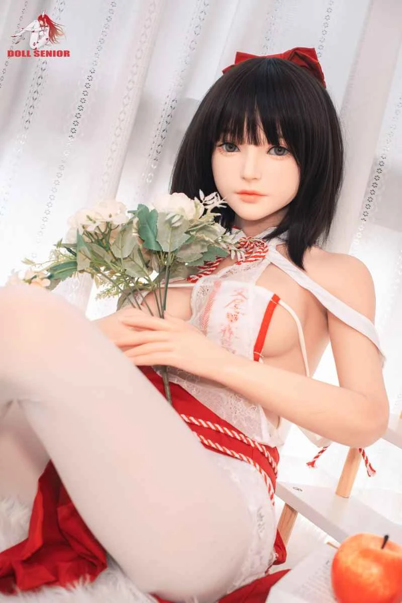 148cm/4ft10 D-cup Silicone Head Sex Doll Miye Review - Doll Senior