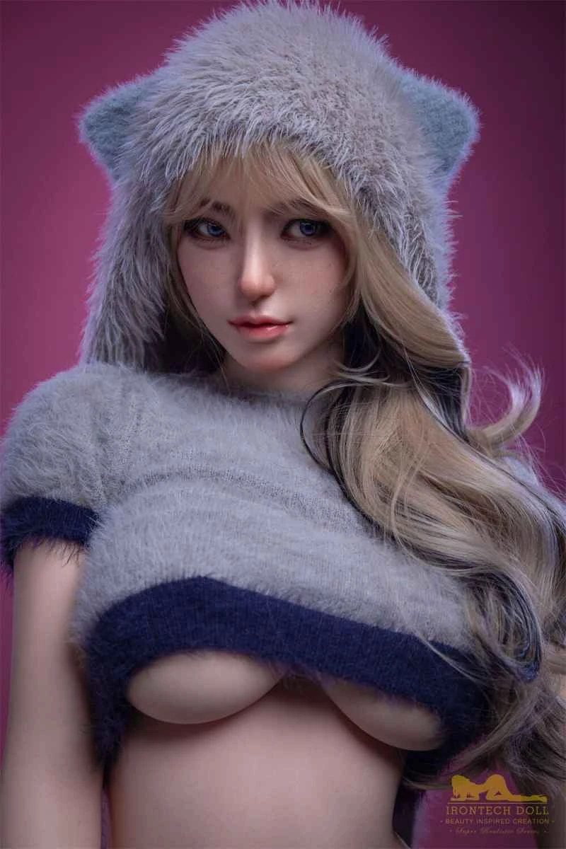 164cm/5ft5 F-cup Silicone Sex Doll Miku Review - Irontech Doll