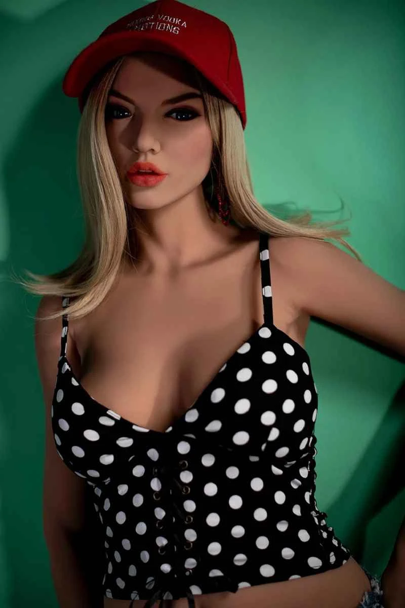160cm/5ft3 D-cup TPE Sex Doll Review: Darlene by 6YE Premium Doll - In Stock for US Customers