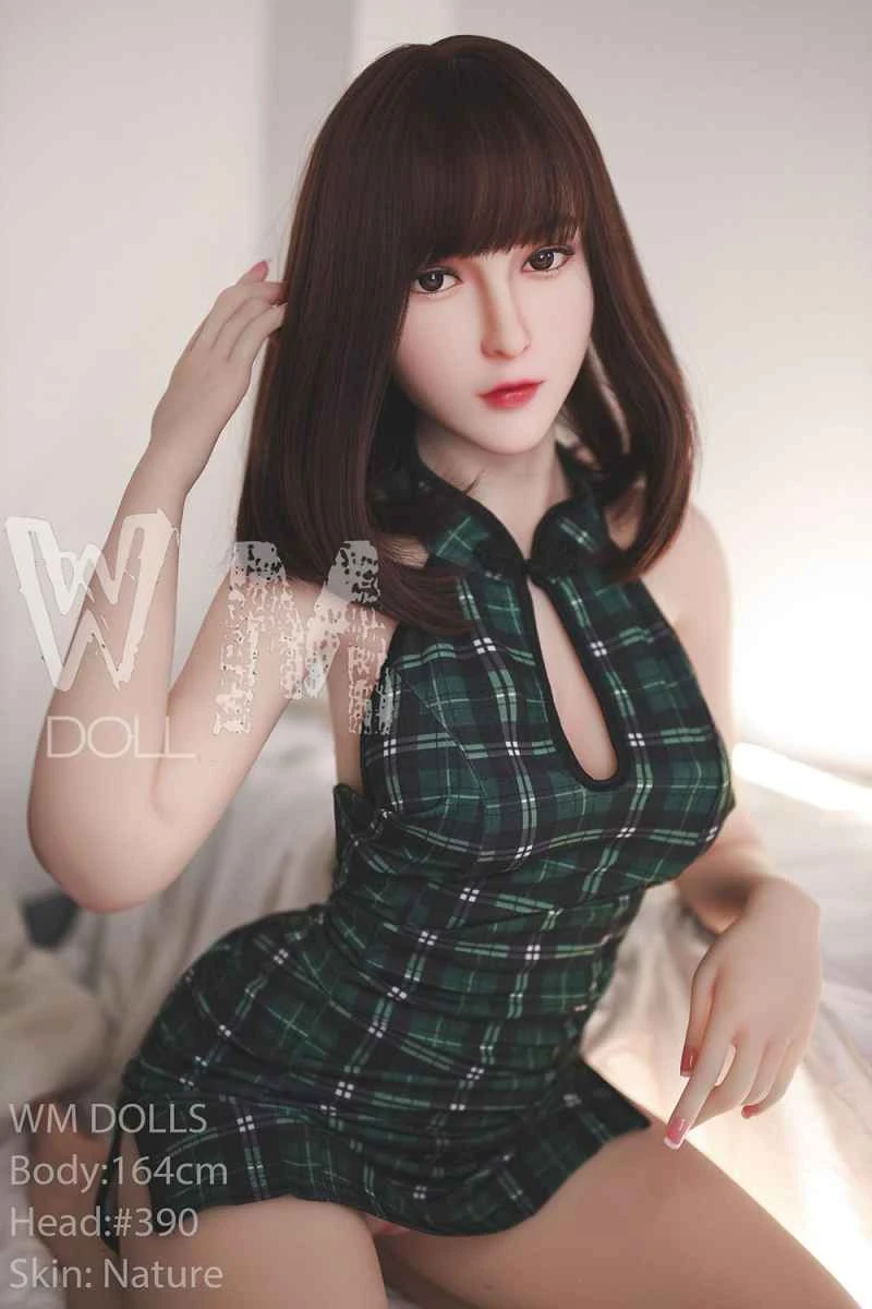 In-Depth Review of the 164cm/5ft5 D-cup TPE Sex Doll Quintessa by WM Dolls